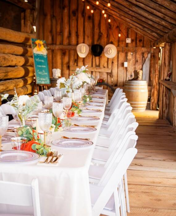 INDOOR BARN ELEGANCE