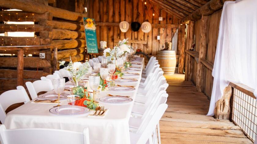 INDOOR BARN ELEGANCE