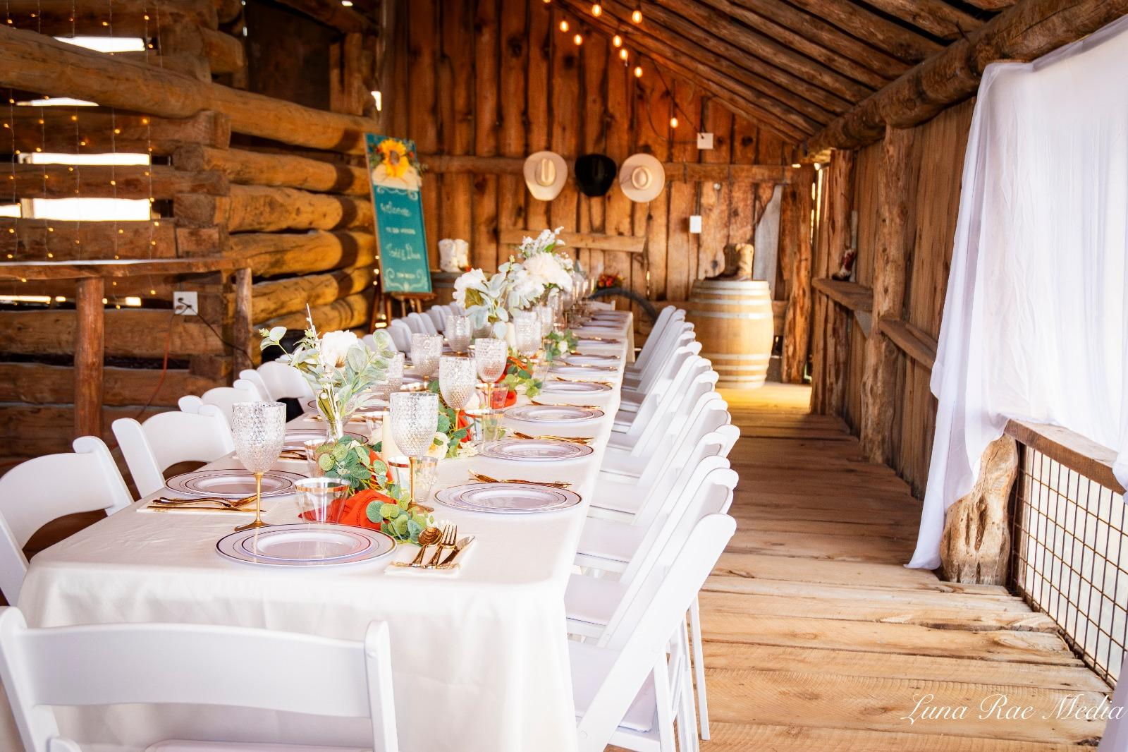 INDOOR BARN ELEGANCE