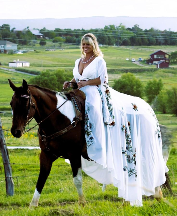 BEAUTIFUL BRIDAL MOMENTS