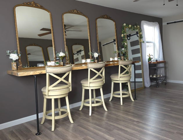 bridal suite vanity mirrors styling area